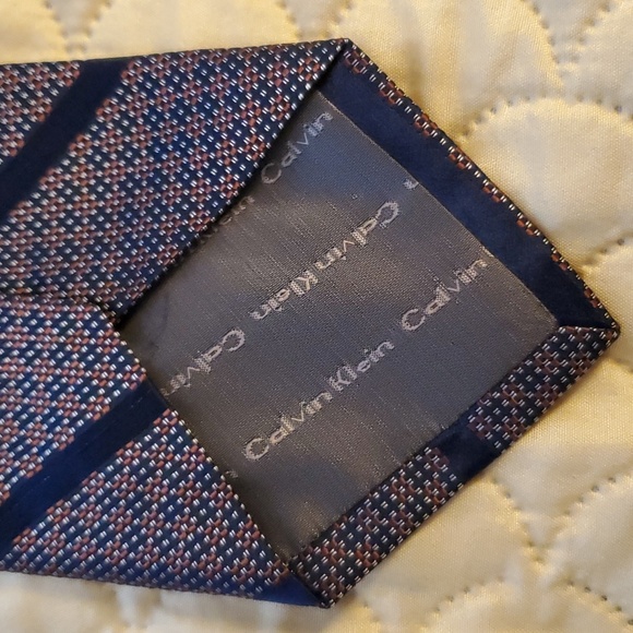 Men's Necktie - Picture 3 of 4